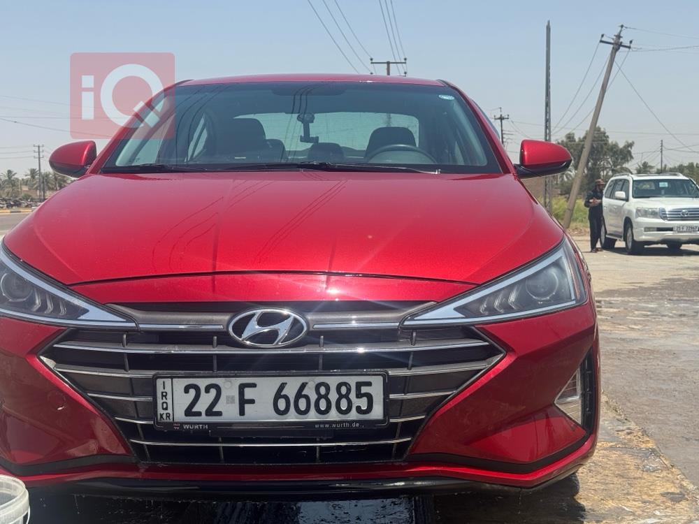 هیوندای ئەلەنترا